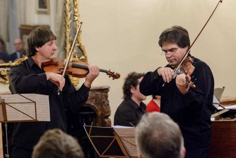 Duelul viorilor – Stradivarius versus Guarneri revine cu ediţia a X-a