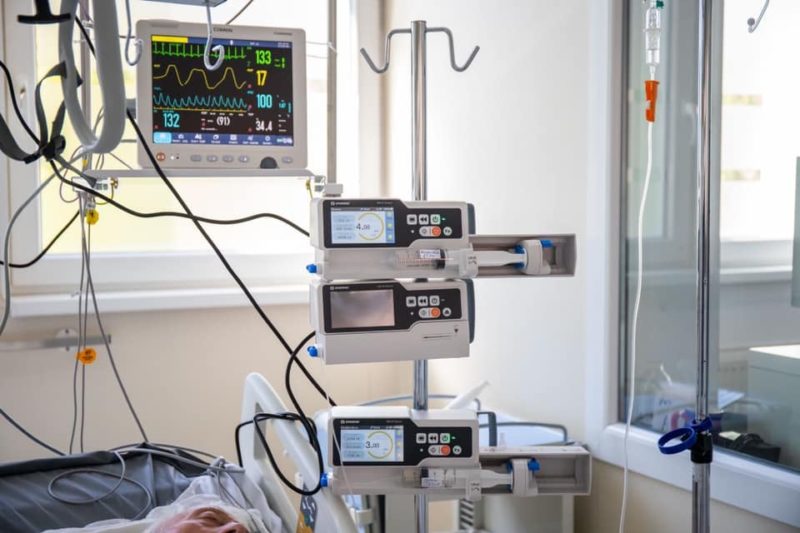 Spitalul Judeţean de Urgenţă din Sfântu Gheorghe a achiziţionat mai multe echipamente medicale pentru gestionarea crizei sanitare de COVID-19