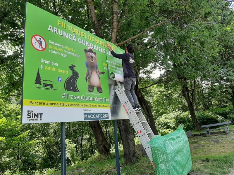 Una dintre cele mai mari parcări de Bun Simţ Turistic de pe DN 1 va fi inaugurată, mâine, la Cotul Donului Una dintre cele mai mari parcări de Bun Simţ Turistic de pe DN 1 va fi inaugurată, mâine, la Cotul Donului