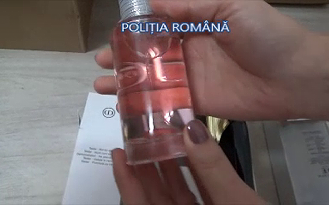 Trei femei au fost reținute după ce au sustras parfumuri dintr-un magazin specializat din Brașov