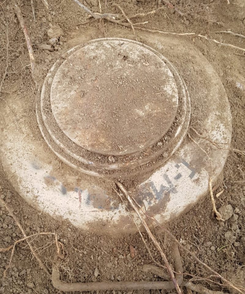 Mină antitanc descoperită aseară în Harghita Mină antitanc descoperită aseară în Harghita