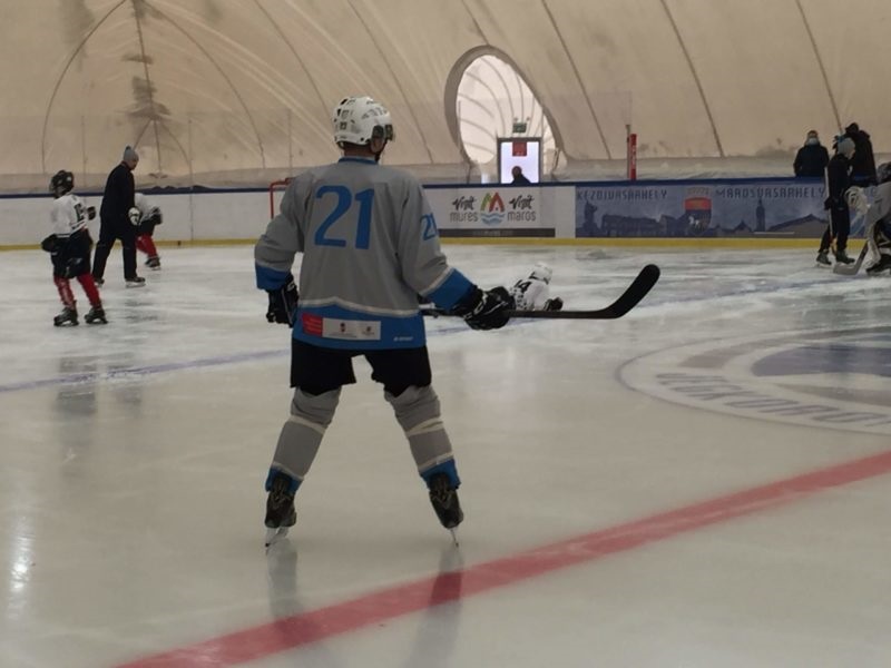 Se redeschide patinoarul din Sângeorgiu de Mureș