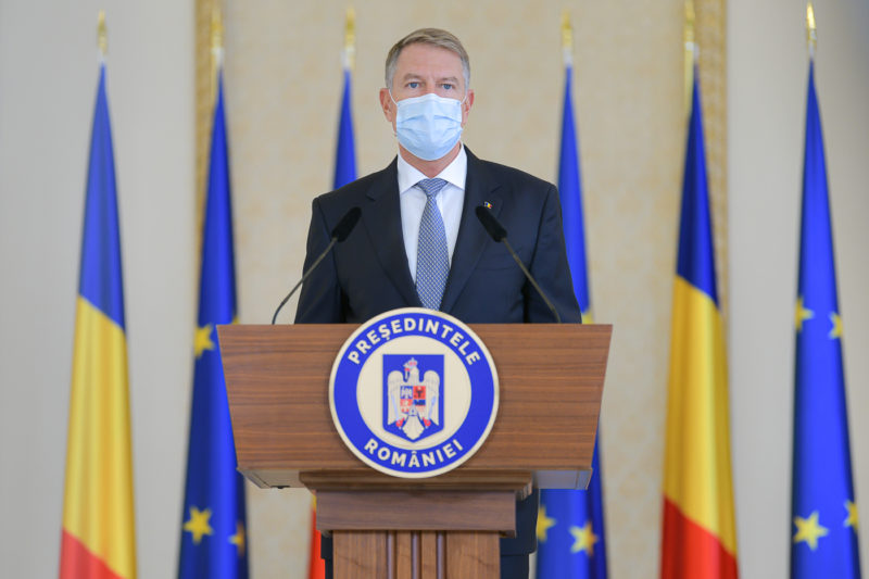Președintele României se întâlnește cu responsabilii implicați în gestionarea pandemiei