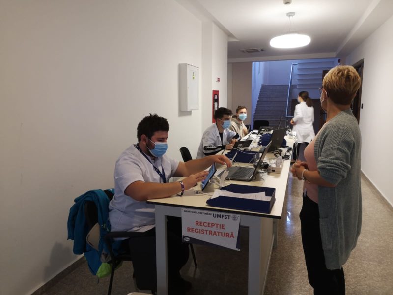 Circa 90% din studenții și personalul UMFST Tg. Mureș sunt vaccinați