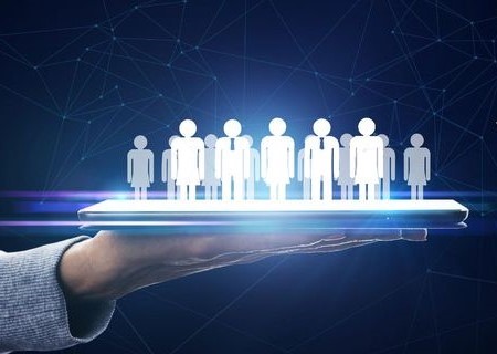 Cel mult 10% din populația activă a României este pregătită în prezent pentru meseriile viitorului