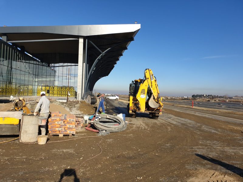 Aeroportul internațional Ghimbav-Brașov ar putea fi dat în folosință peste un an