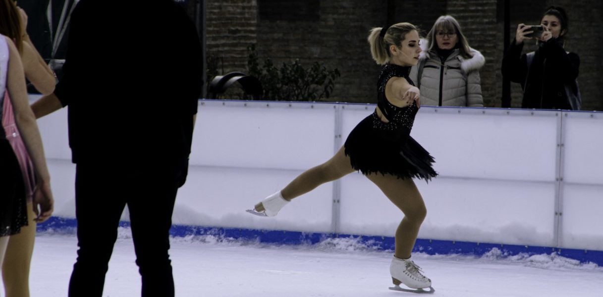 Hocheiul și patinajul artistic, aduse în lumina reflectoarelor la Tg. Mureș