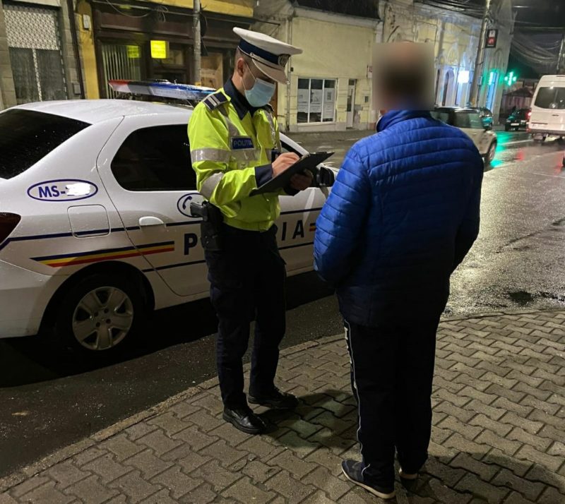 56 de sancţiuni contravenţionale aplicate de oamenii legii din Mureș privind nerespectarea regulilor anti-covid