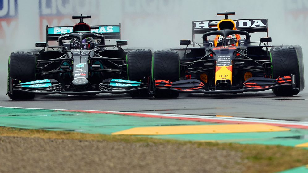Hamilton și Verstappen, duel pentru titlul în F1