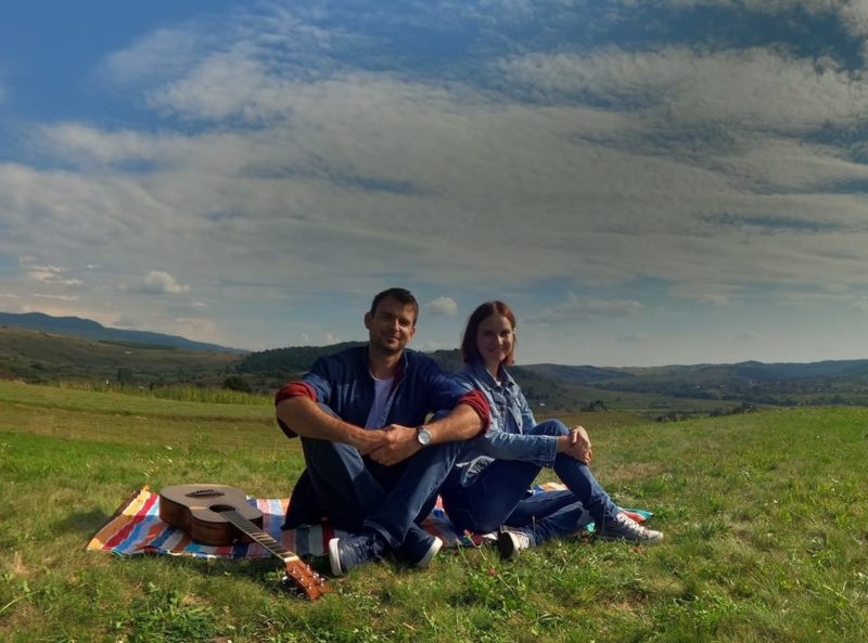 Cântare de sărbătoare cu duo-ul #Noi2 (Teodora și Daniel Bota)