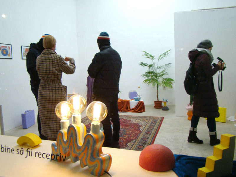 “Lutul are memorie”- Vanessa Singenzia/Living Room la Camera K.Arte “Lutul are memorie”- Vanessa Singenzia/Living Room la Camera K.Arte