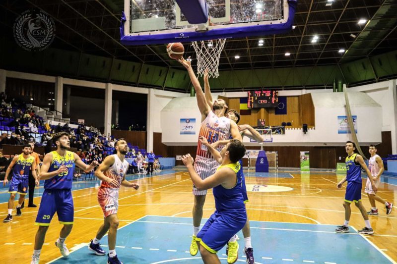 Baschetbaliștii mureșeni, a patra victorie în campionat