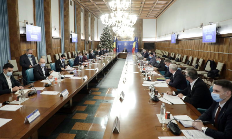Pensiile şi alocaţiile vor fi majorate începând cu data de 1 ianuarie