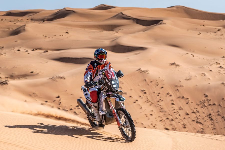 Mani Gyenes, al 44-lea în etapa a 9-a a Dakar-ului