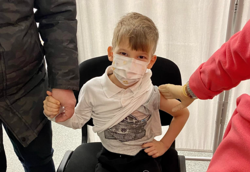 Număr dublu de copii la vaccinări, în prima zi la Tg.Mureș, față de numărul de programări