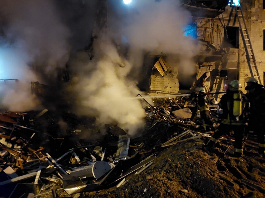 Oraşul-port Mariupol din Ucraina a fost, în cursul nopţii, ţinta unor noi bombardamente ale Armatei Rusiei Oraşul-port Mariupol din Ucraina a fost, în cursul nopţii, ţinta unor noi bombardamente ale Armatei Rusiei