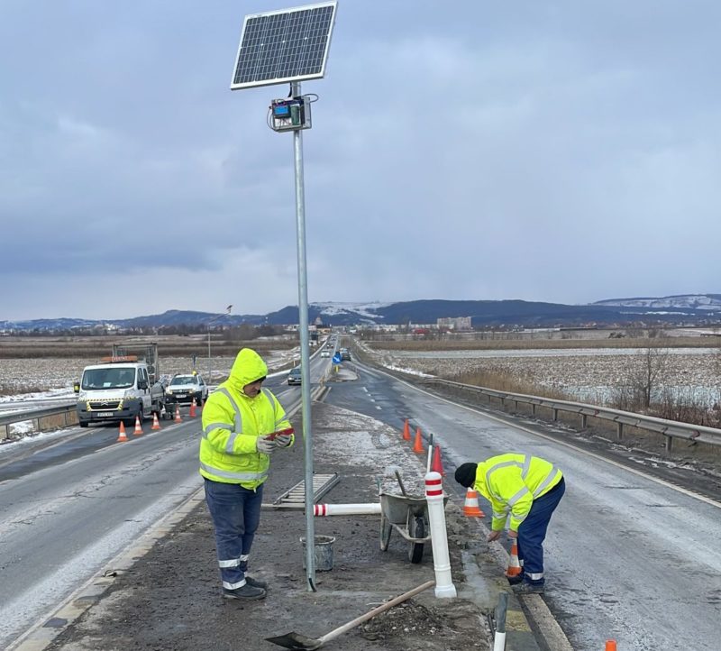 Un al doilea bărbat a fost reţinut de Poliţie în cazul furtului de panouri fotovoltaice de pe DN 1