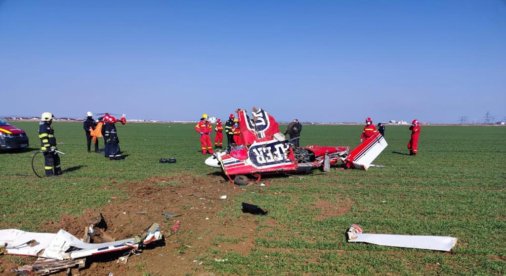 Avion de acrobaţie, prăbuşit în județul Prahova