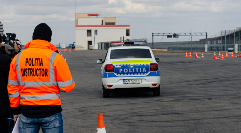 Circa 300 de polițiști mureșeni se vor pregăti pentru conducere în regim prioritar