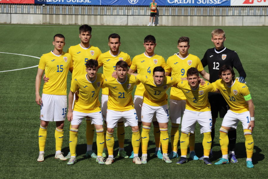 Fotbal amical, sub tricolor