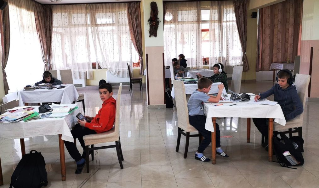 Copiii refugiați din Ucraina încep să se integreze în viața de zi cu zi la Tg. Mureș