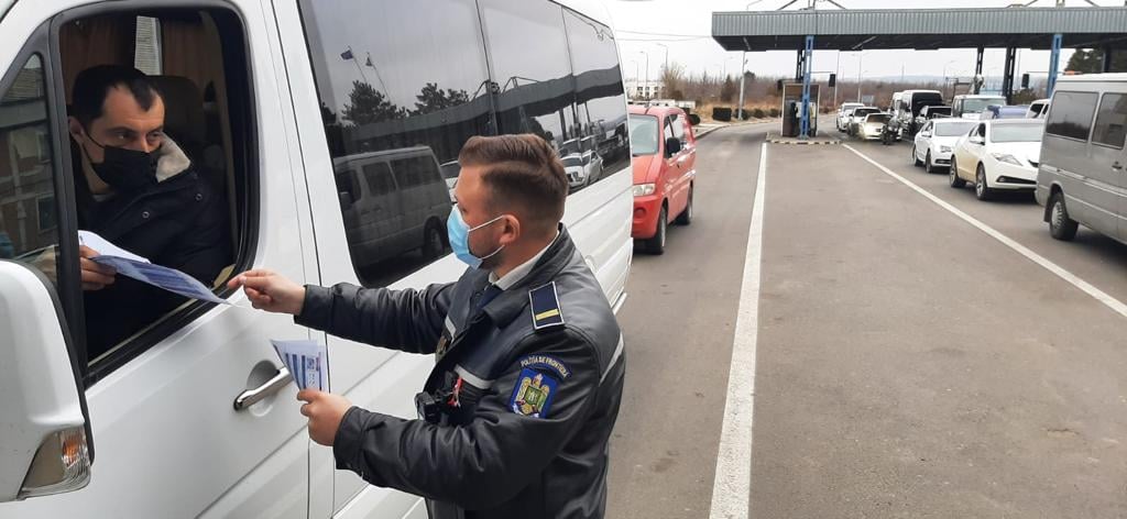 Timpi de aşteptare de până la trei ore în punctul de frontieră Nădlac 2 Timpi de aşteptare de până la trei ore în punctul de frontieră Nădlac 2