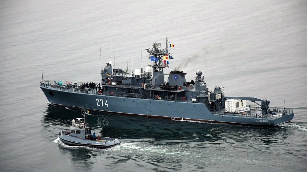 Apele teritoriale româneşti din Marea Neagră sunt cercetate de o navă militară
