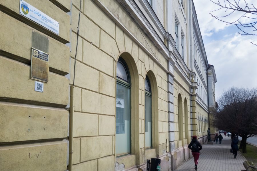 Plăcuţe noi şi coduri QR pe clădirile monument istoric din Sfântu Gheorghe