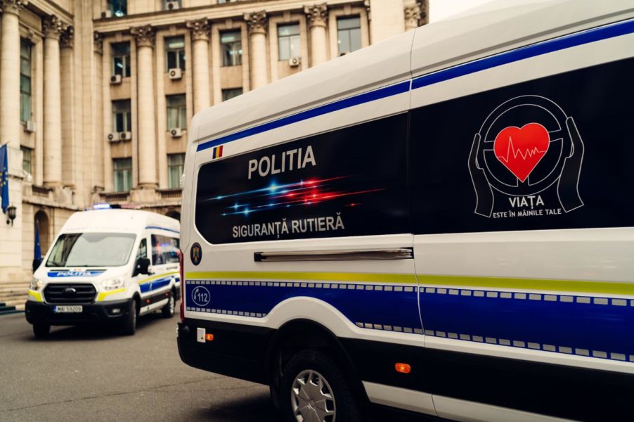 Poliția Română a fost dotată cu 45 de laboratoare mobile de educație rutieră