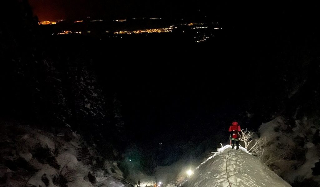 Doi schiori au murit, ieri, într-o avalanşă în Munţii Făgăraş, în apropiere de cabana Bârcaciu