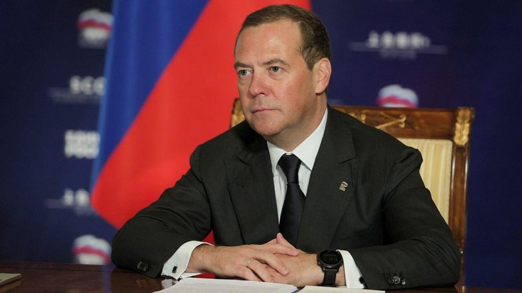 TASS: Dmitri Medvedev a declarat că Rusia trebuie să fie pregătită pentru o posibilă agresiune din partea NATO
