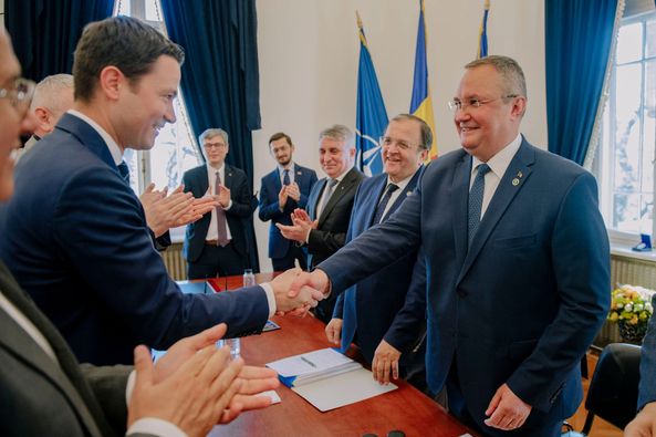 Premierul Nicolae Ciucă şi-a depus ieri candidatura pentru funcţia de preşedinte al PNL