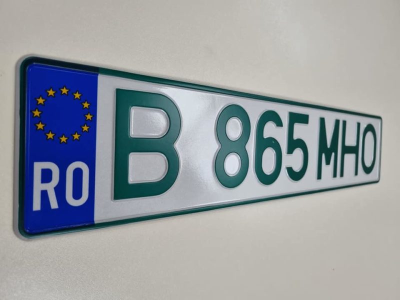 Maşinile cu emisii zero vor primi numere verzi