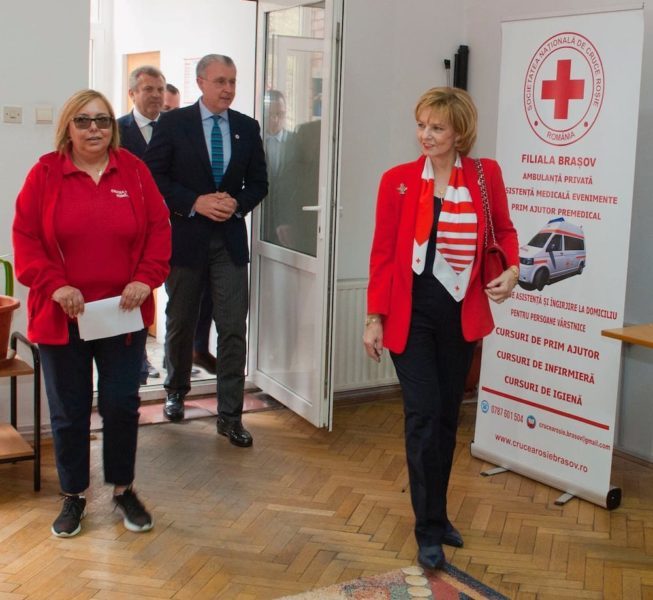 Custodele Coroanei şi principele Radu – vizită publică la Braşov