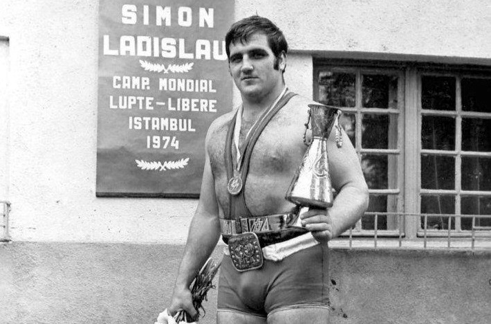 Polivalenta din Tg.Mureș se va numi “Simon László”