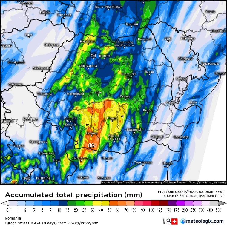 Cod portocaliu de inundaţii pe râuri din 11 judeţe din Transilvania, Oltenia şi Muntenia, până luni la ora 12:00