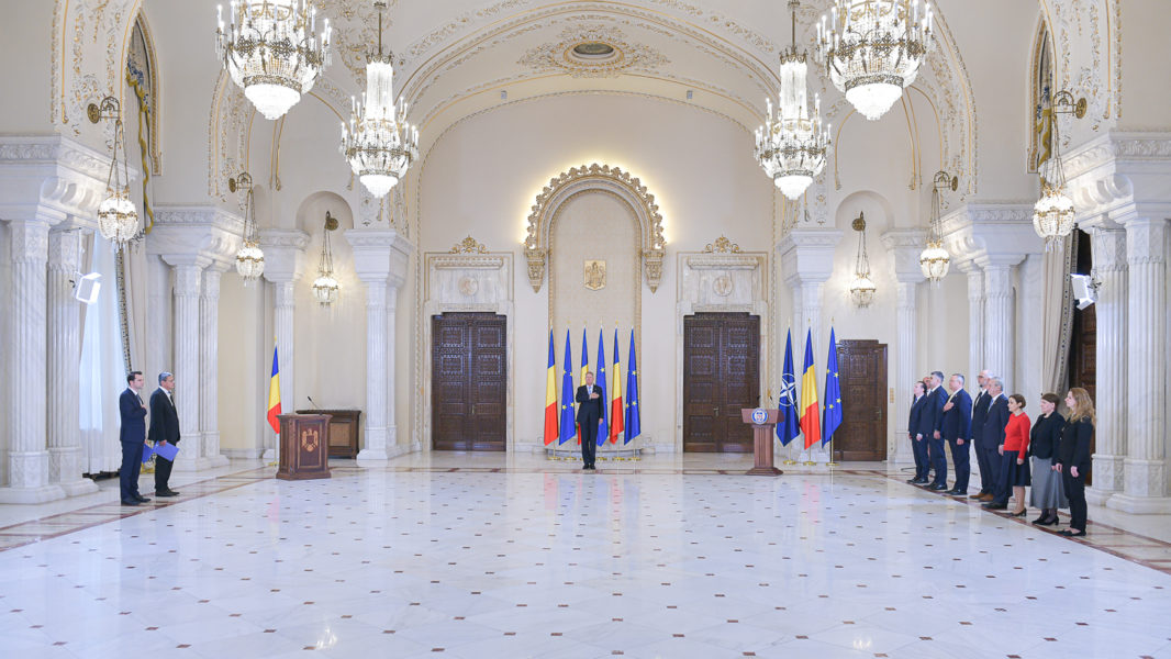 Noii miniștri au depus jurământul