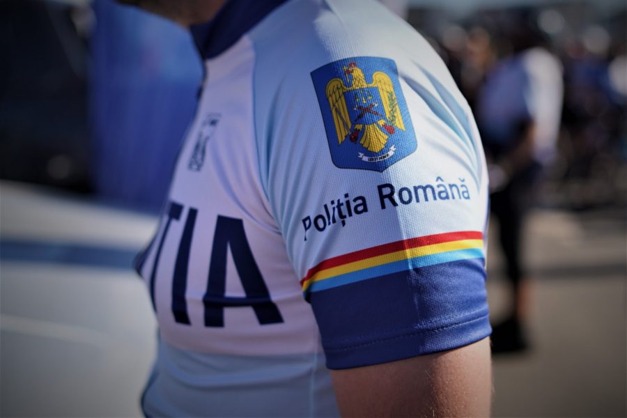 Echipe comune de la poliţia rutieră din România şi Bulgaria vor dirija traficul pe zona de frontieră pe perioada verii Echipe comune de la poliţia rutieră din România şi Bulgaria vor dirija traficul pe zona de frontieră pe perioada verii