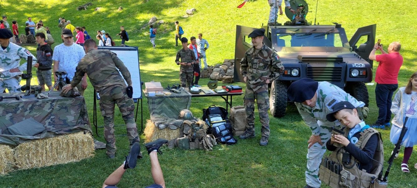Braşov: Ceremonie militară şi religioasă cu prilejul aniversării centenarului vânătorilor de munte