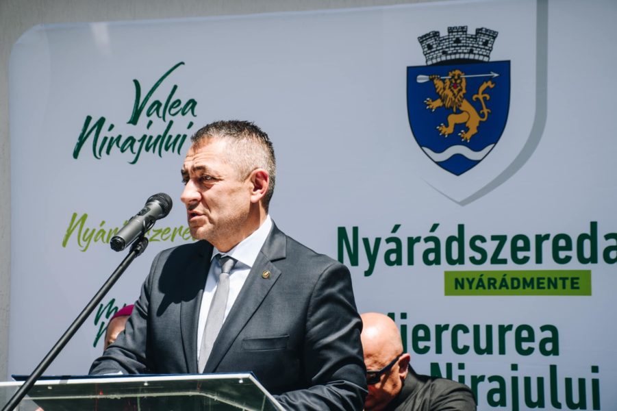 În Transilvania a fost creată o structură completă de învăţământ în limba maghiară, susține oficialul ungar János Potápi