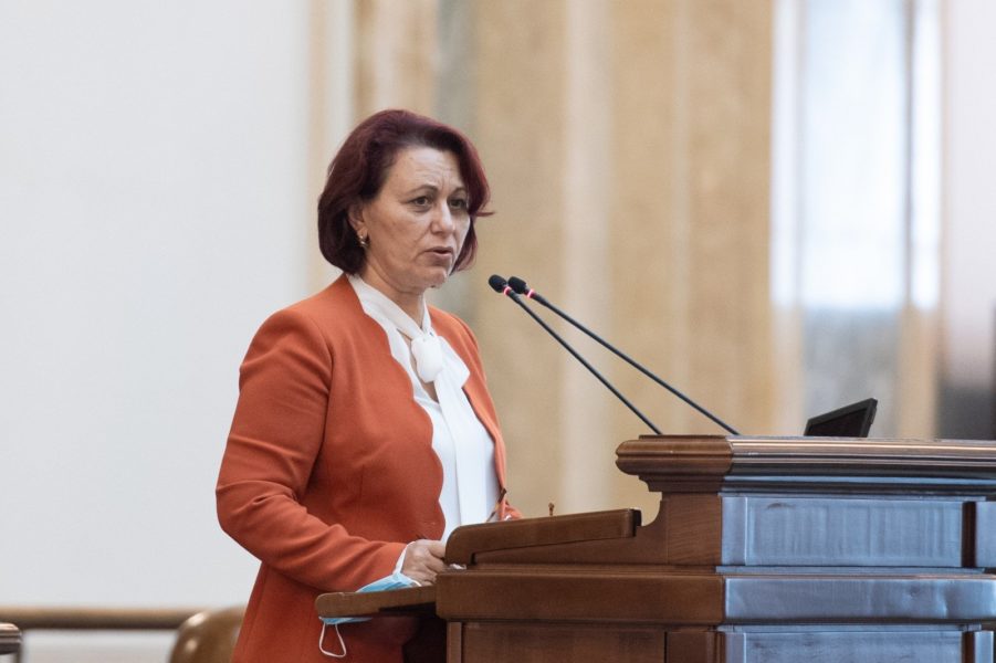 Agenții economici din sectorul agroalimentar au obligația furnizării de date statistice o singură dată pe lună
