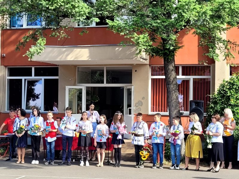 Emoții mari azi la Tg.Mureș pentru elevi și părinți