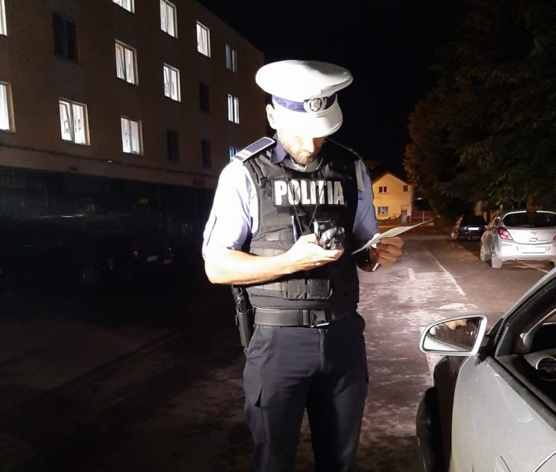 Un tânăr brașovean a fost surprins de polițiști după ce ar fi consumat substanțe interzise