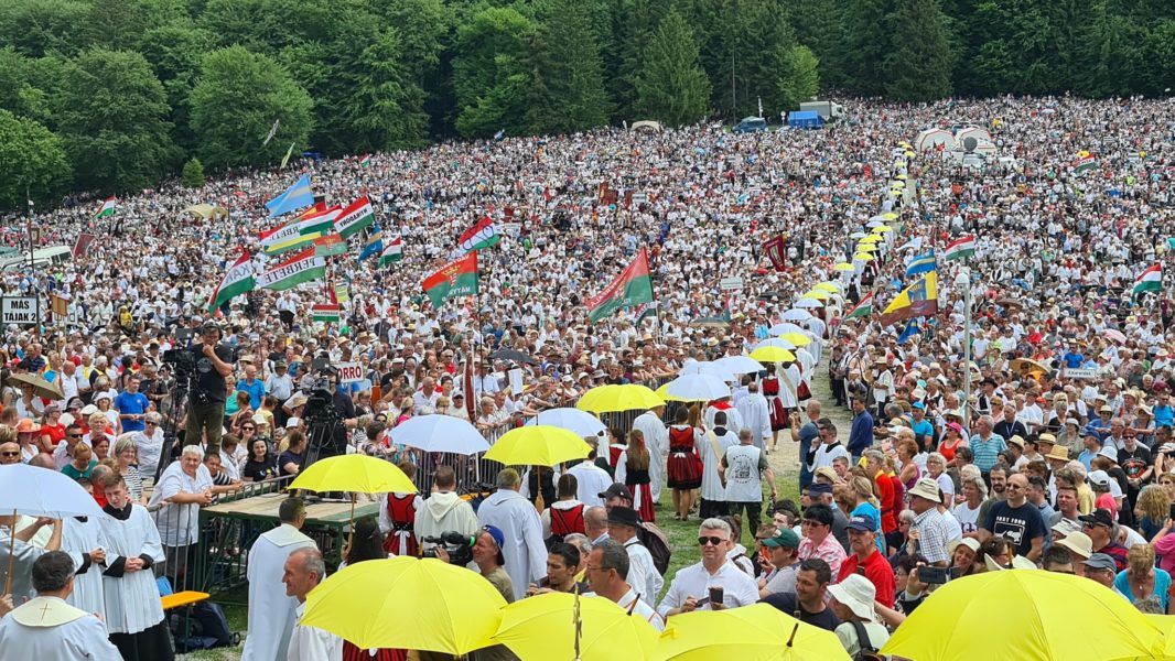 Pelerini din toată lumea au început să sosească la Miercurea-Ciuc