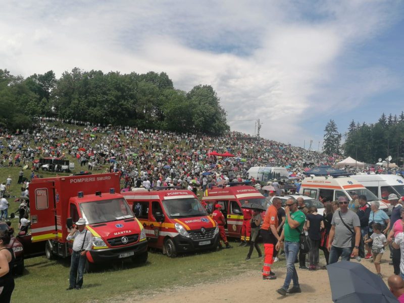 39 de persoane prezente la Pelerinajul de Rusalii de la Șumuleu Ciuc au avut nevoie de ajutor medical