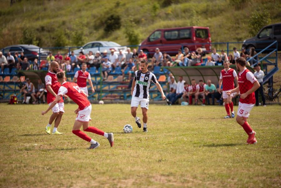 Foști fotbaliști de top în comuna mureșeană Râciu