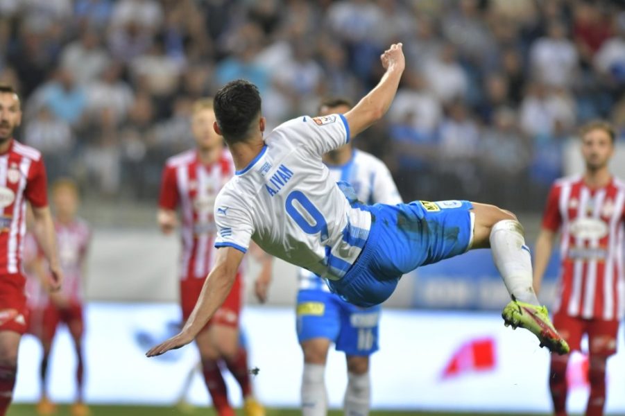 A început SuperLiga de fotbal