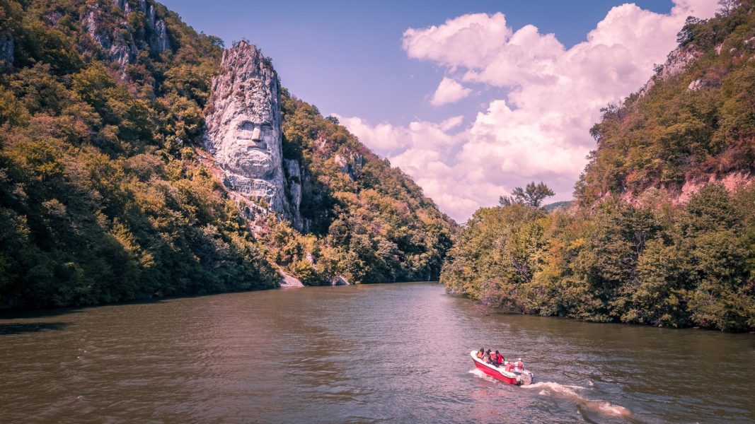 Mulţi agenţi de turism se plâng că este un început de sezon cald destul de slab
