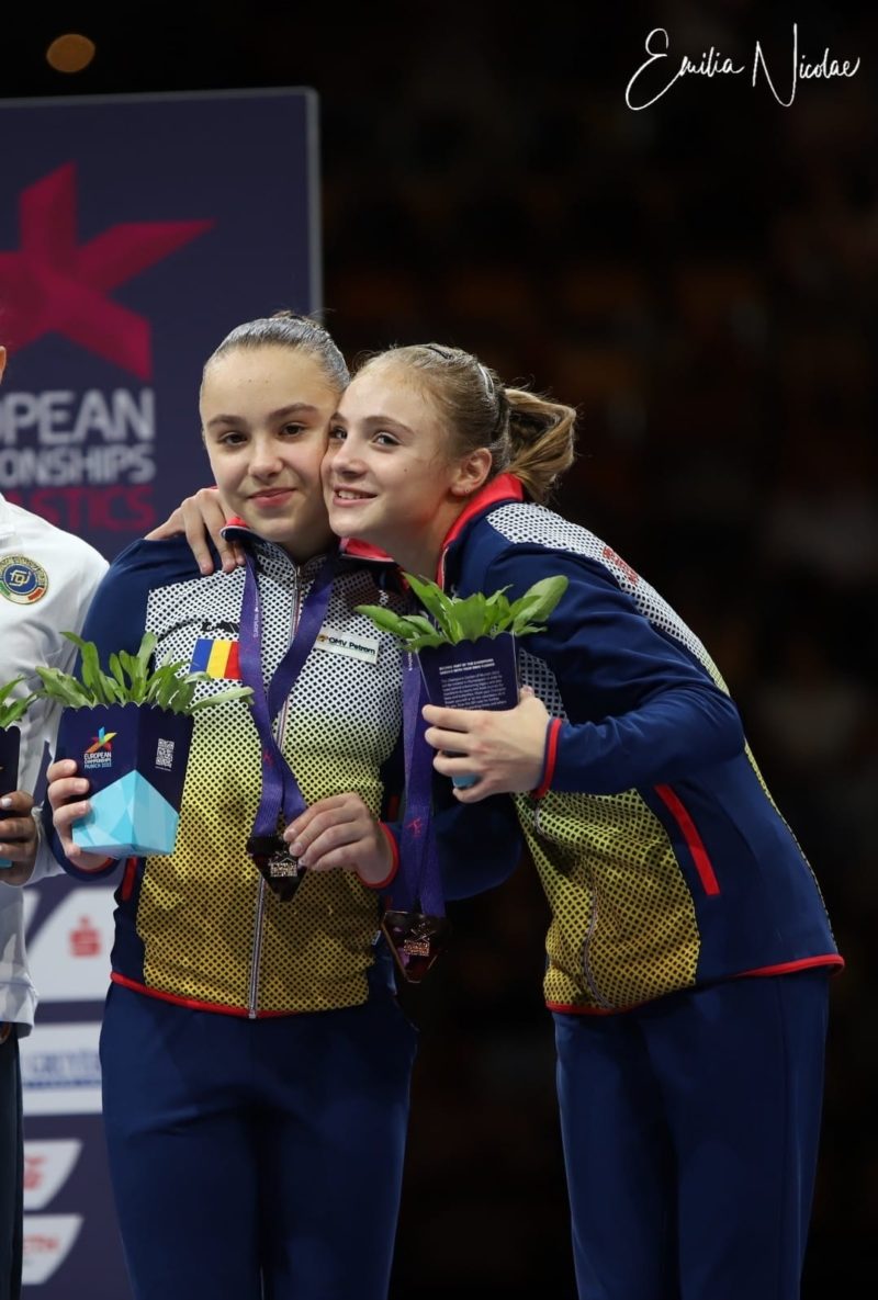 Aur, argint și bronz european la gimnastică artistică junioare