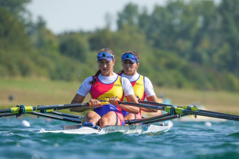 Finale europene pentru canotorii români